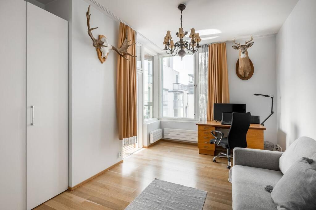 Spacious Home With Four Terrace, Sauna, Sea View Helsingfors Exteriör bild