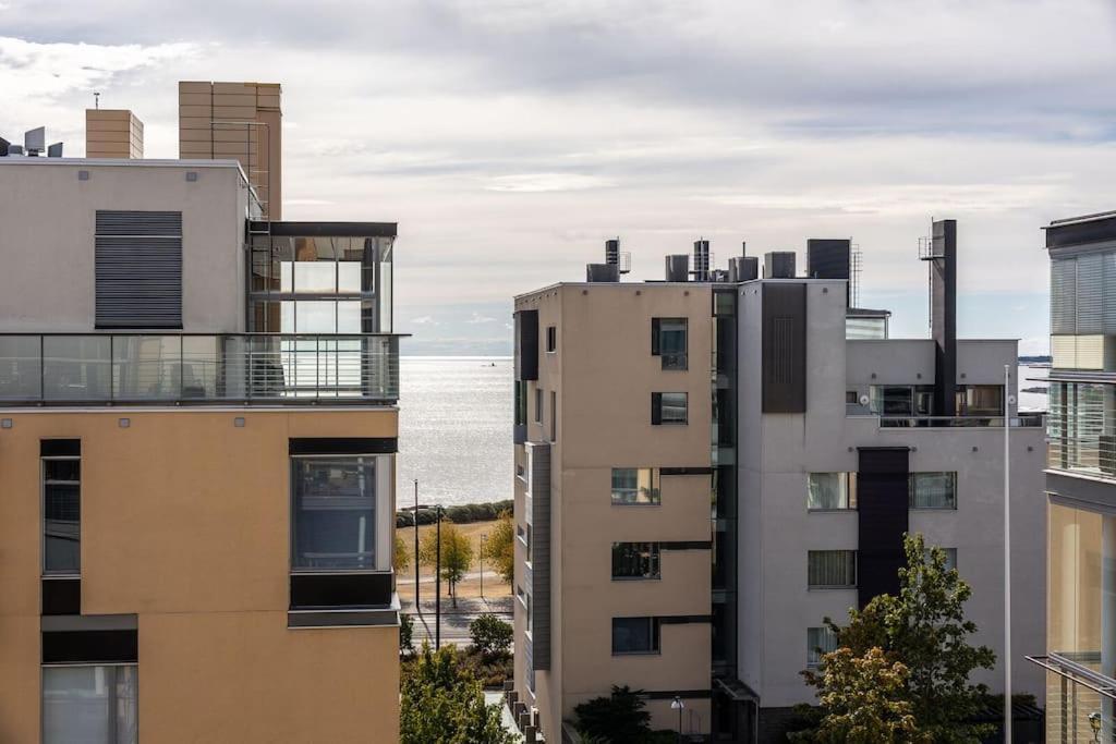 Spacious Home With Four Terrace, Sauna, Sea View Helsingfors Exteriör bild