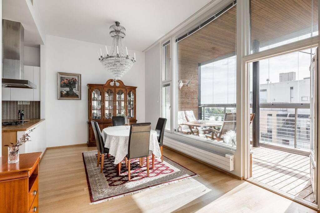Spacious Home With Four Terrace, Sauna, Sea View Helsingfors Exteriör bild