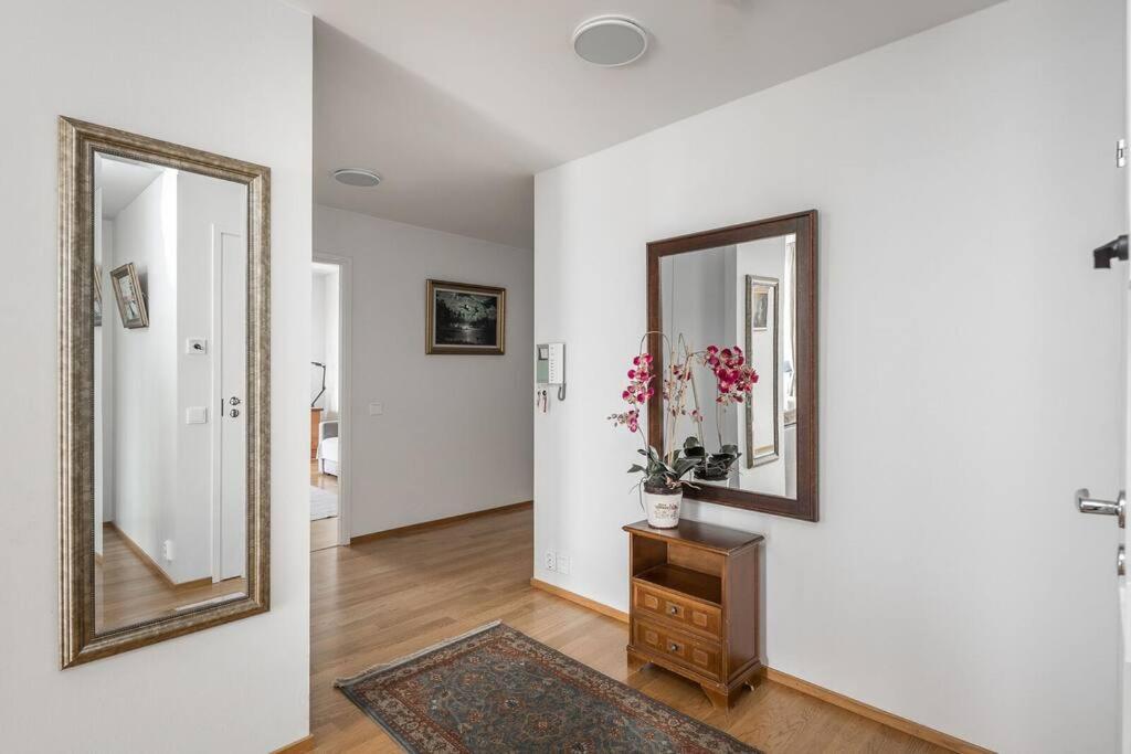 Spacious Home With Four Terrace, Sauna, Sea View Helsingfors Exteriör bild